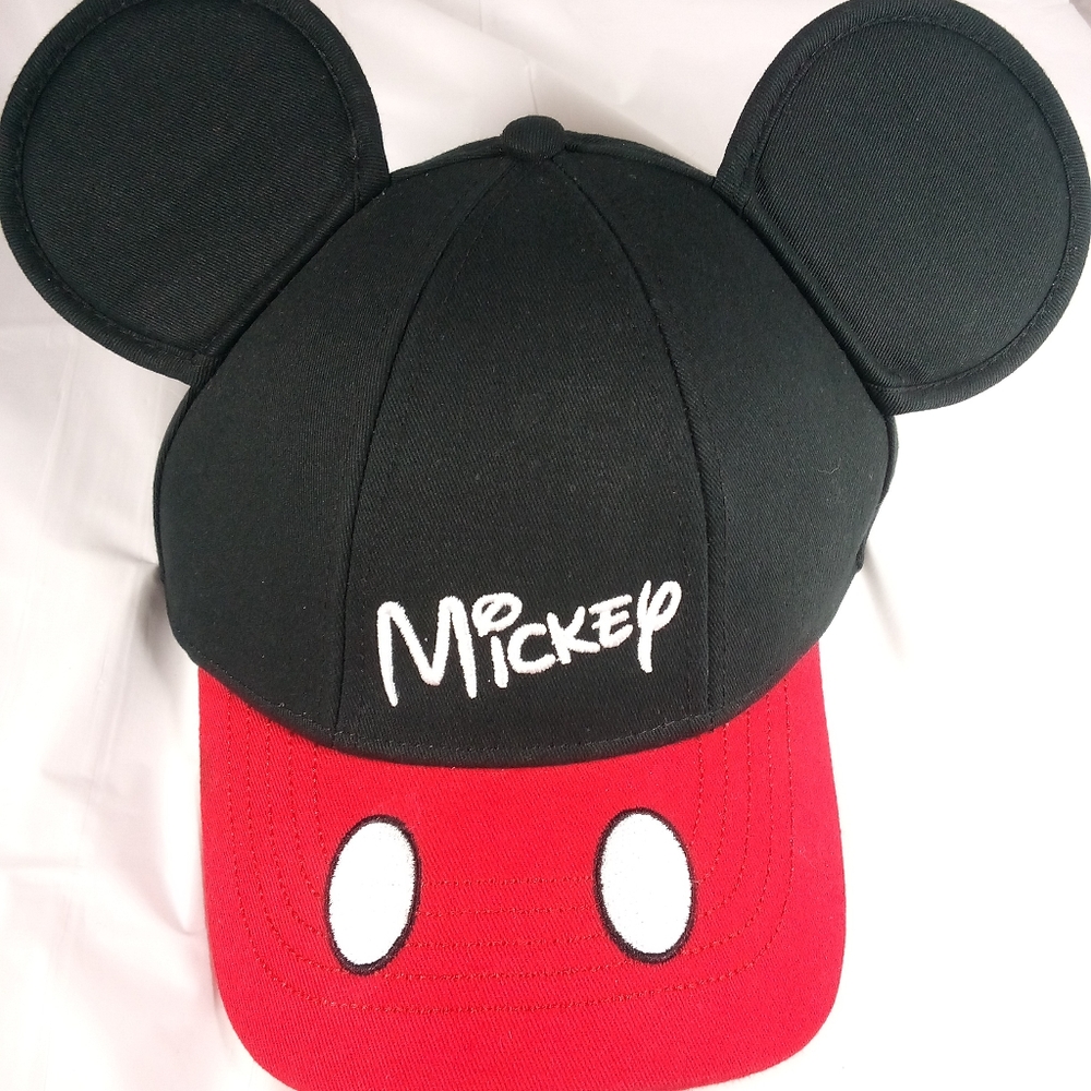 Mickey mouse snapback